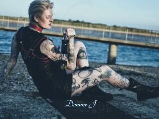 Domme_J