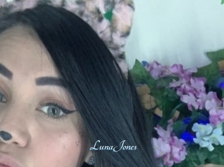 Luna_Jones