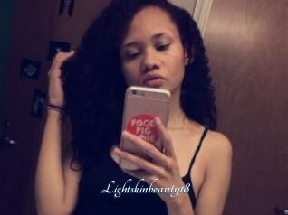 Lightskinbeauty18