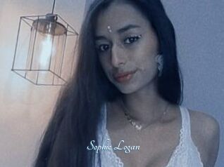 Sophie_Logan